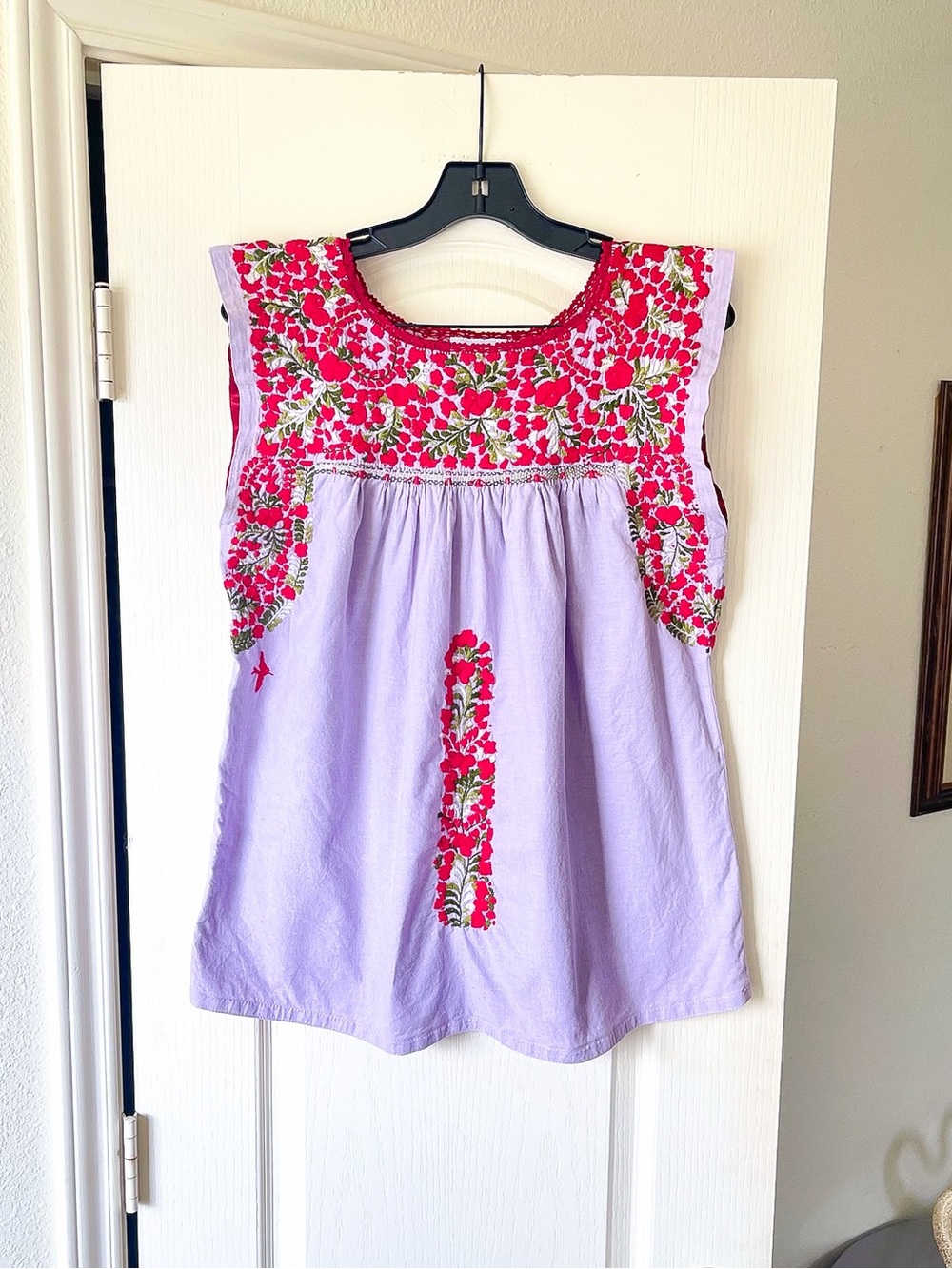 Mi Golondrina Flores Embroidered Blouse Lavender Medium EUC